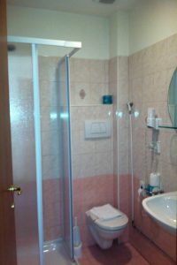 bagno-camera-singola-gabbiano