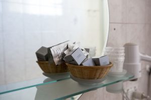 particolare-bagno-camera